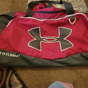 Under Armour Women's Pink and Gray Travel Bag
